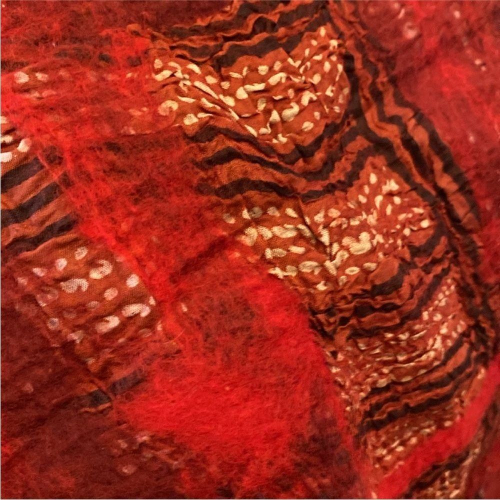 Pomegranate Elegant Red And Purple Wool Silk Scarf View 3